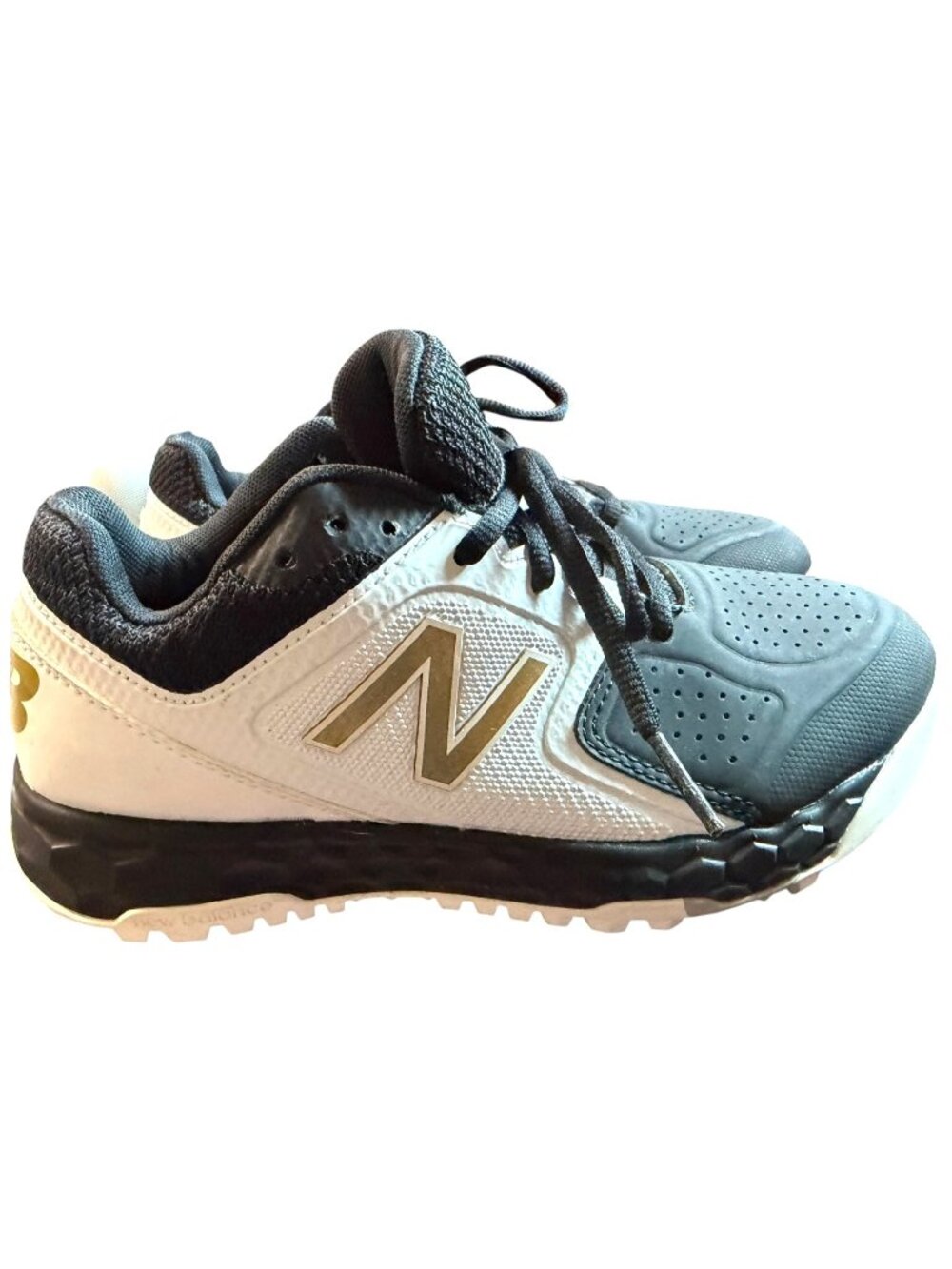 New Balance Fresh Foam Velo V1 Women's Turf Softball Shoes US Size 5.5